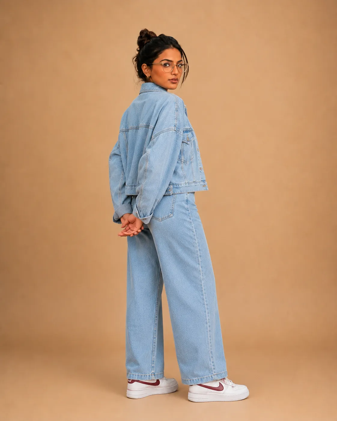 LOOK 2 view 4