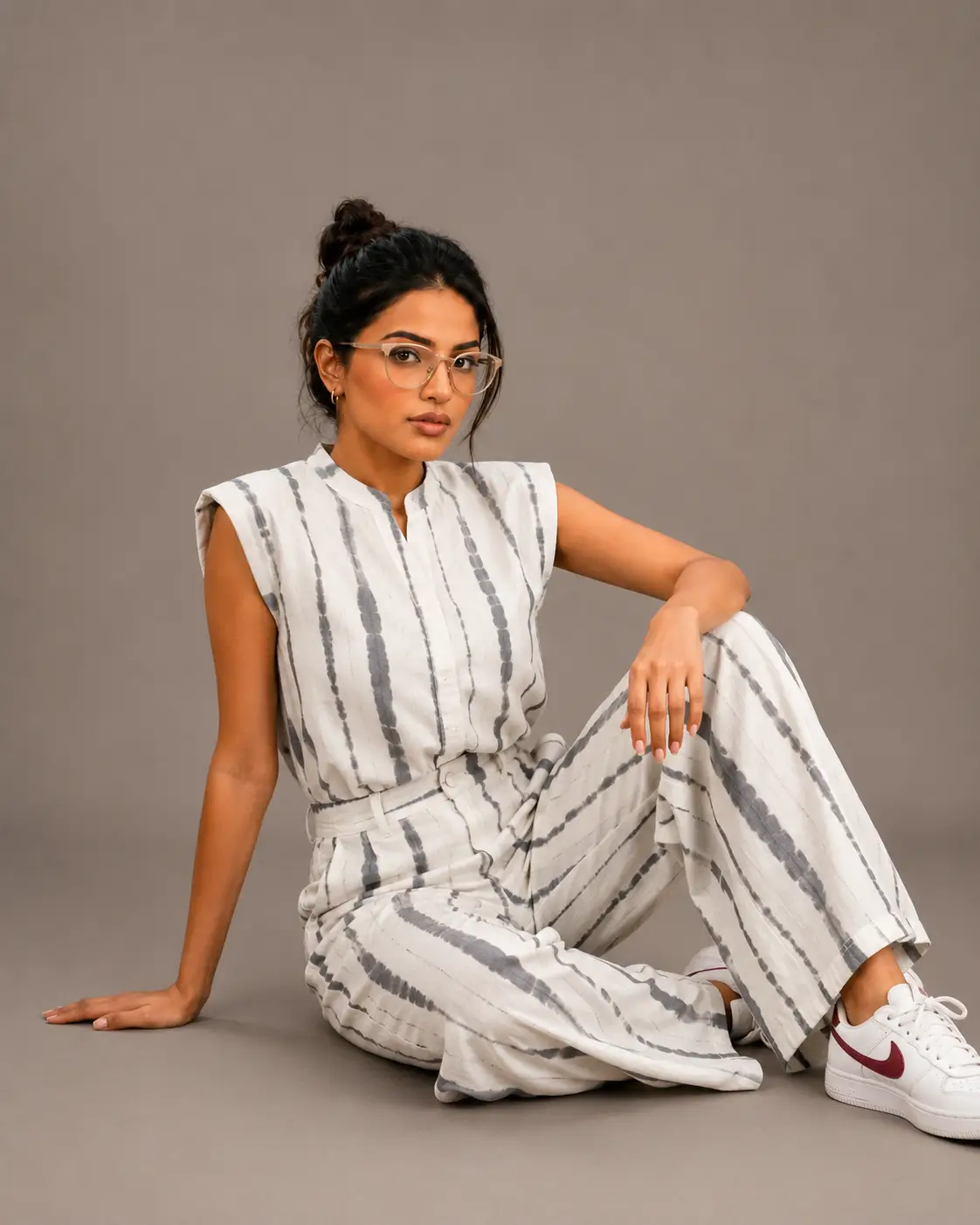 LOOK 2